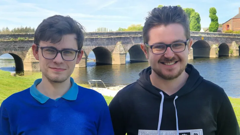 Unsere Frankreich Experten Sacha und Clement.