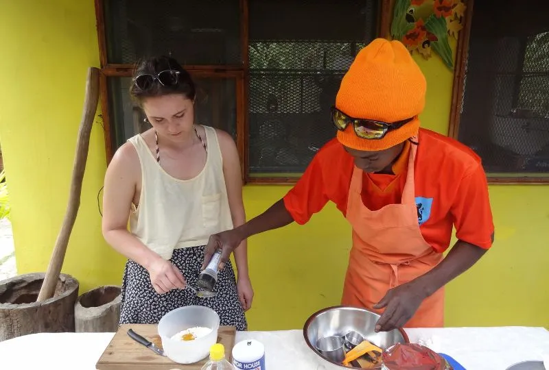 Jamaikanischer Kochkurs.