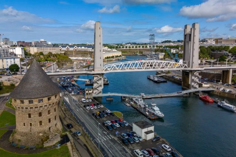Brug van Pont de Recouvrance in Brest, Bretagne.