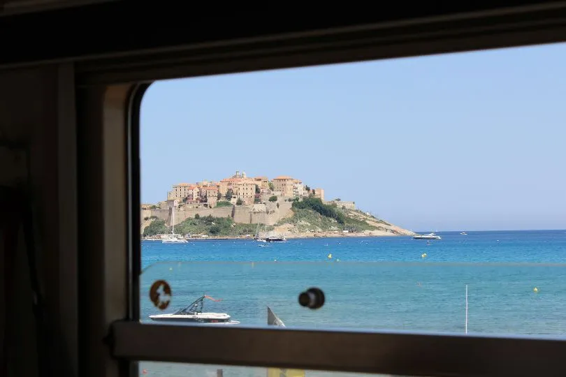 Über Marseille nach Korsika.