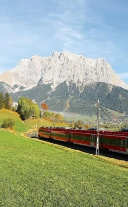 Wunderschöner Blick auf der Zugfahrt nach Rumänien