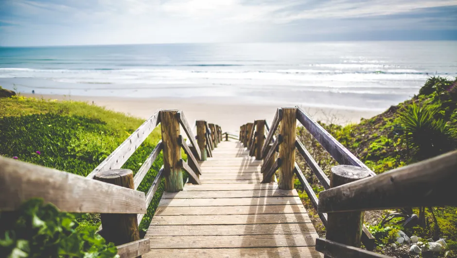 Bei einer Reise in der Nebensaison haben Sie den ganzen Strand für sich