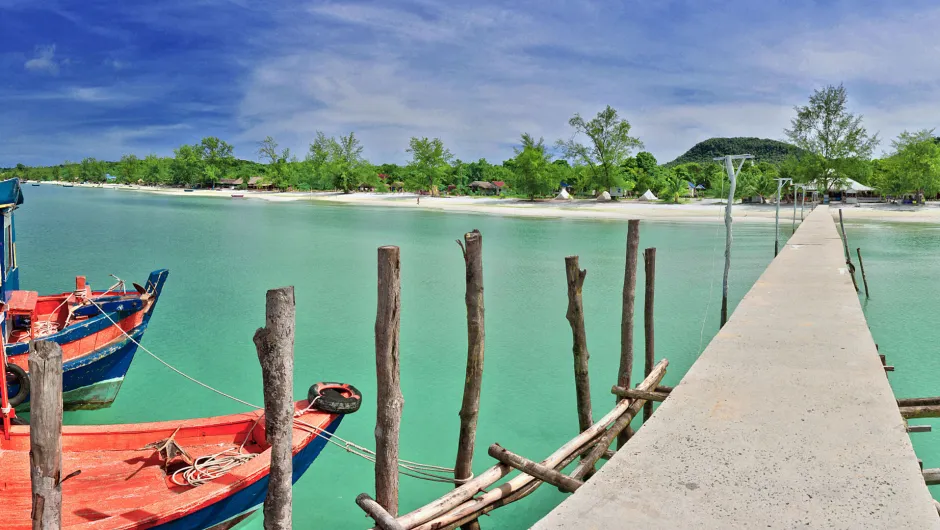 Kambodschas schönste Inseln erkunden und über den Steg ins Wasser springen