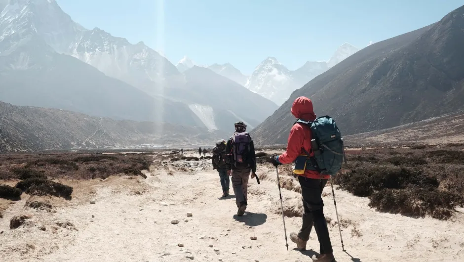 Eine Familie wandert durch Ladakh