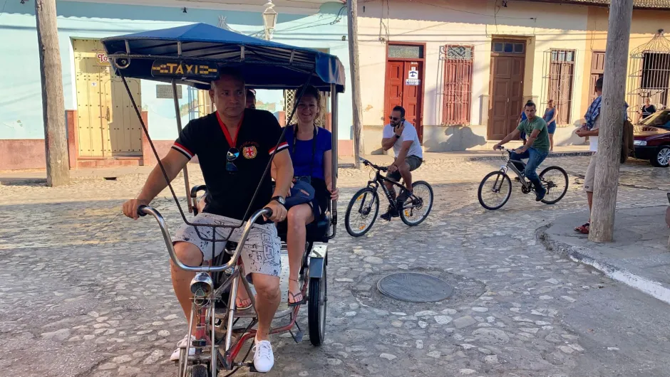 Alianki macht einen Ausflug auf Kuba mit seinen Gästen