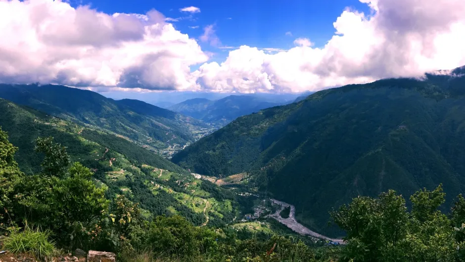 Entdecke die wunderschöne Umgebung auf deiner aktiven Nepal Reise