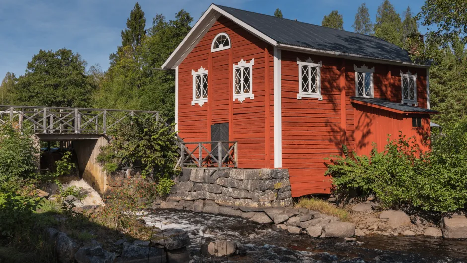 Roter familienhaus in Schweden.