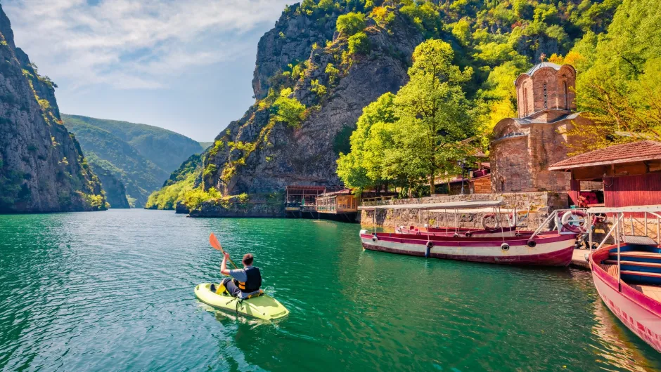 Hotels in Nordmazedonien, Kayaking durch Matka Schlucht.