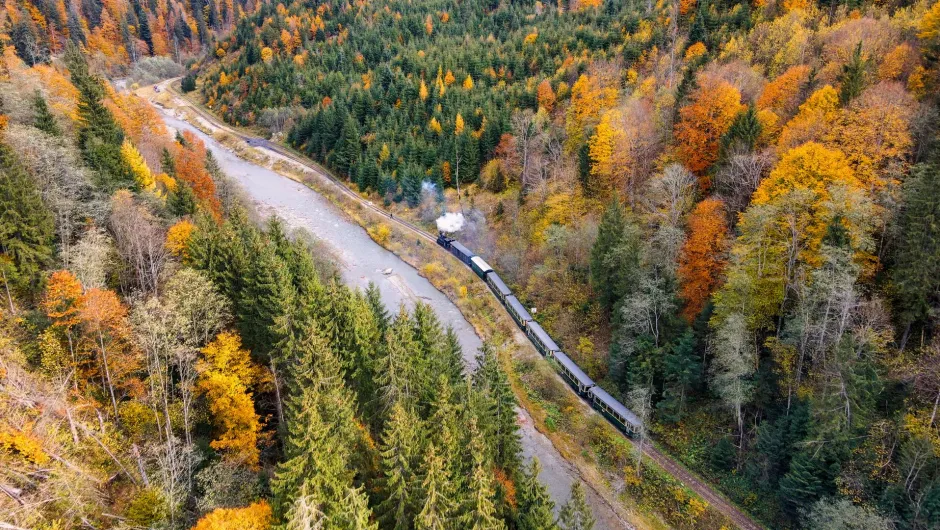 Entdecke die schönsten Ecken mit dem Zug auf deiner Rumänien Zugreise.