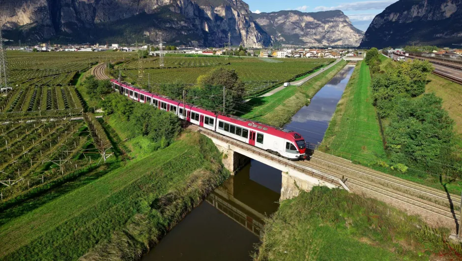 Reisearten Zugreisen in Europa.