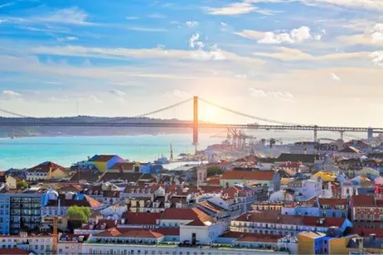 Mache auf deiner Portugal Rundreise eine E-Bike Tour durch Lissabon