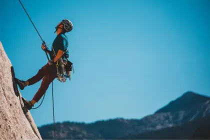 Ein Kletterer während der Montenegro Reise