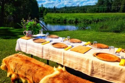 Mach bei deiner Schweden Reise einen Outdoor Kochkurs
