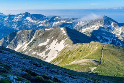 Pad door de bergen in Bansko, Bulgarije