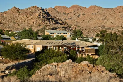 Unterkunft in der Wüste, in Aus Namibia.
