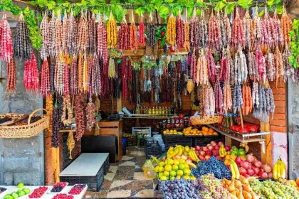 Churchkhela, markt in Tsinandali besichten.