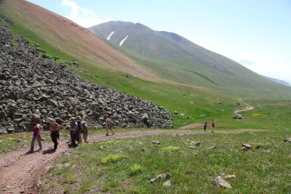 Wandern in Ughtasar.