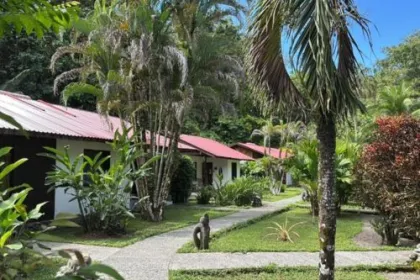 Lodge in Cahuita.