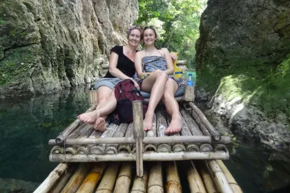 Bambus Flossfahrt erleben.