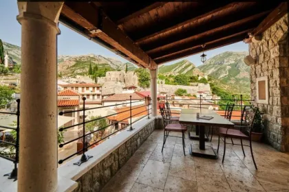 Kolumbien Kultur Reise - Hotel in Stari Bar.