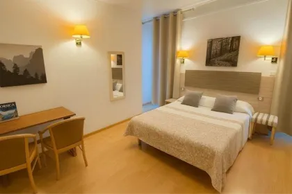 Korsika Wanderreise - Hotel in Corte.