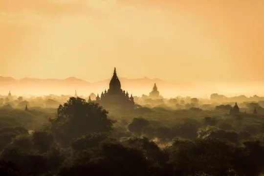 Myanmars Highlights bei einer Reise kennenlernen