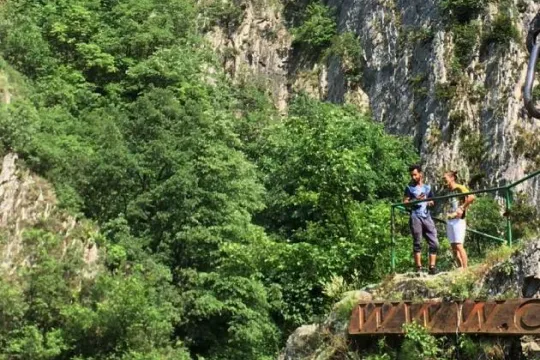 Mataka Schlucht auf einer Wanderreisen durch Nordmazedonien.